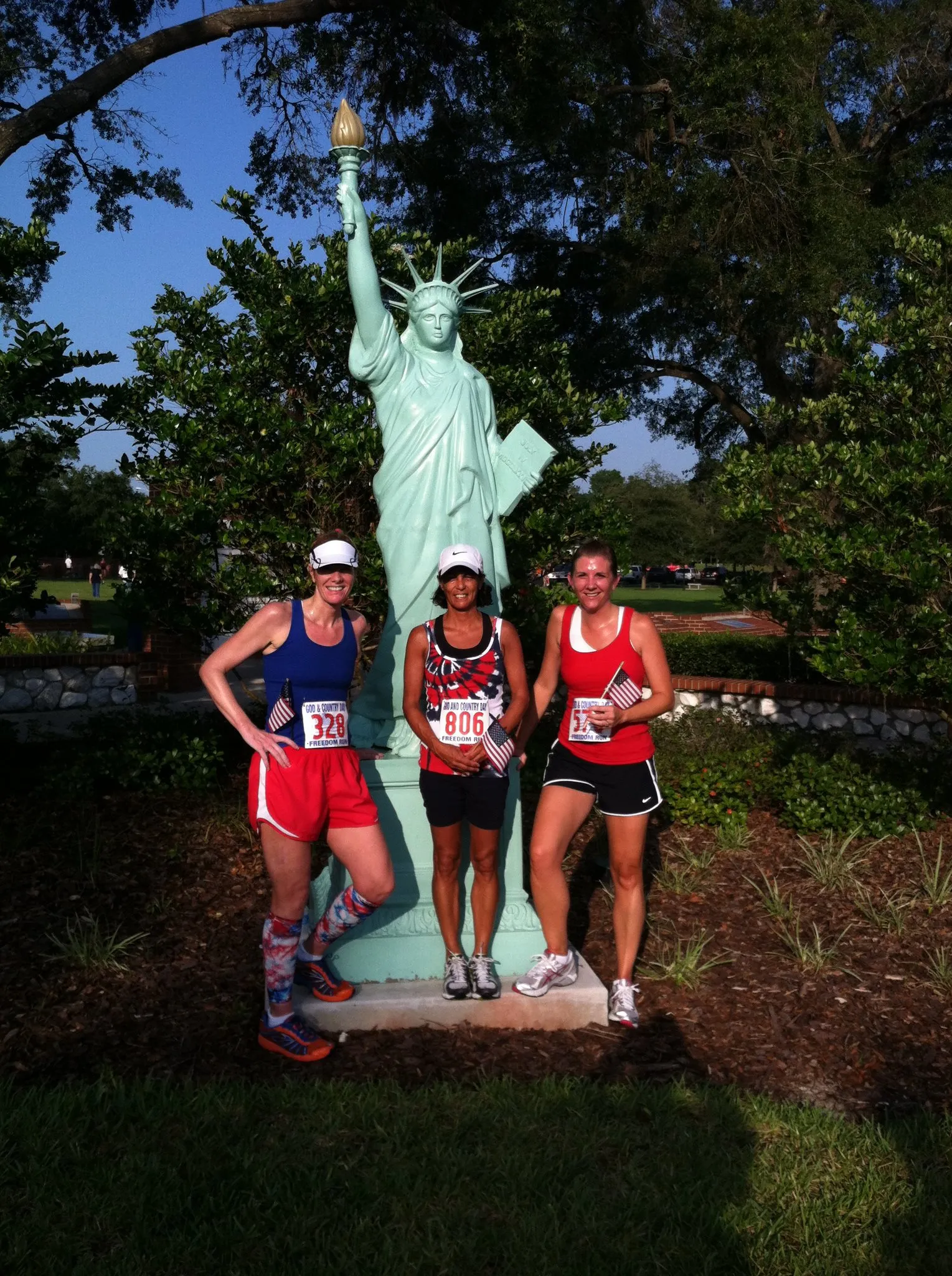 Race Statue Liberty